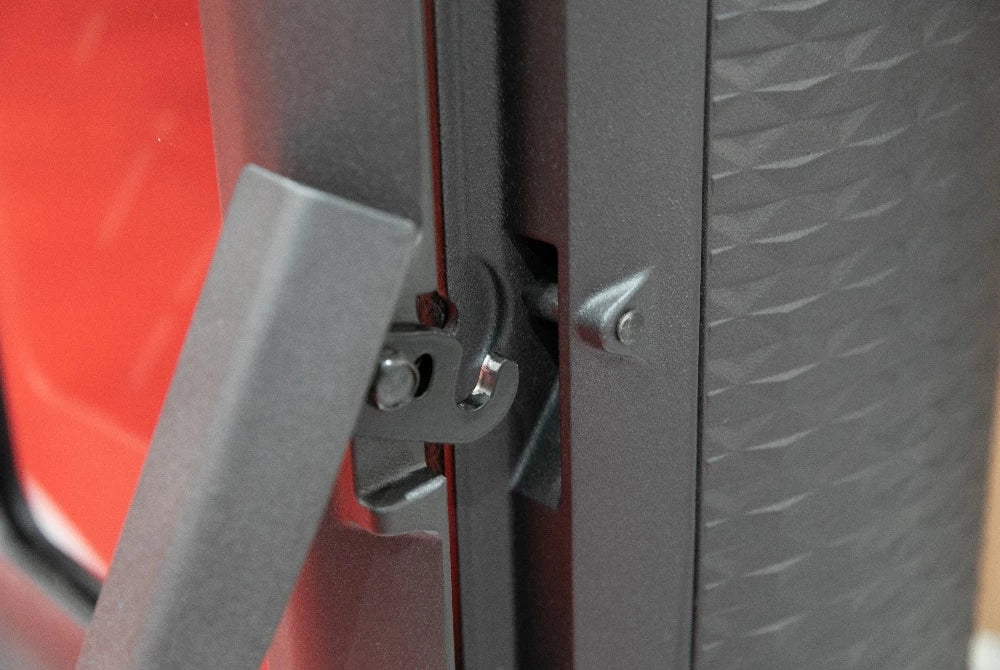 Plamen Tara designerkamin i gjutjärn – oberoende av rumsluft